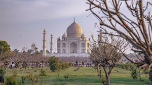 taj agra - ताज का  टिकट बढ़ाने से  और कमज़ोर हो सकती  है आगरा टूरिज्म