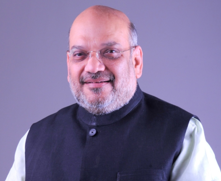 Amit Shah2 730x596 - पारवारिक हितों वाली पार्टियां हैं बसपा सपा और कांग्रेस - शाह