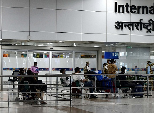 IG Airport - अंतरराष्ट्रीय यात्रियों को सात दिनों के लिए अनिवार्य घरेलू संगरोध